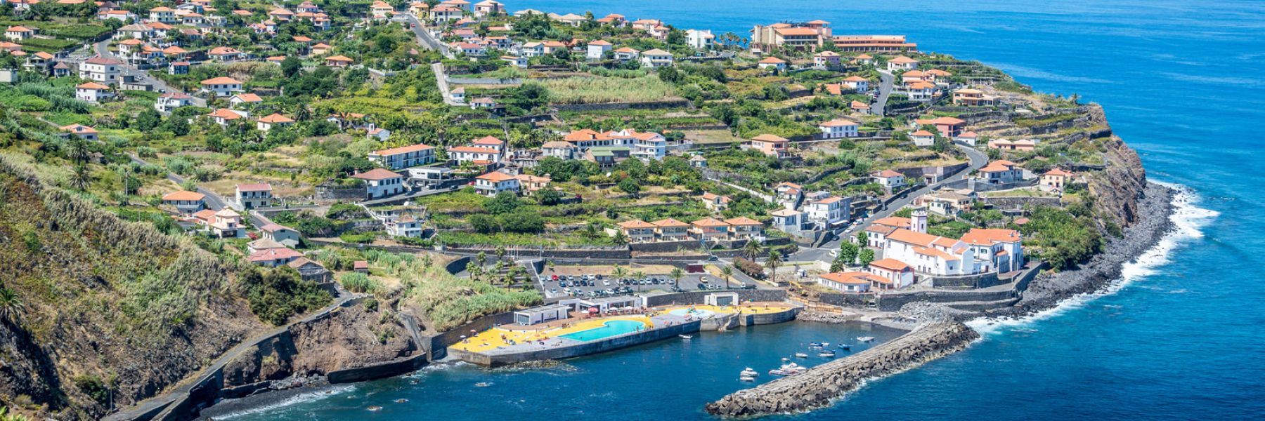 Rent a car in Madeira & Porto